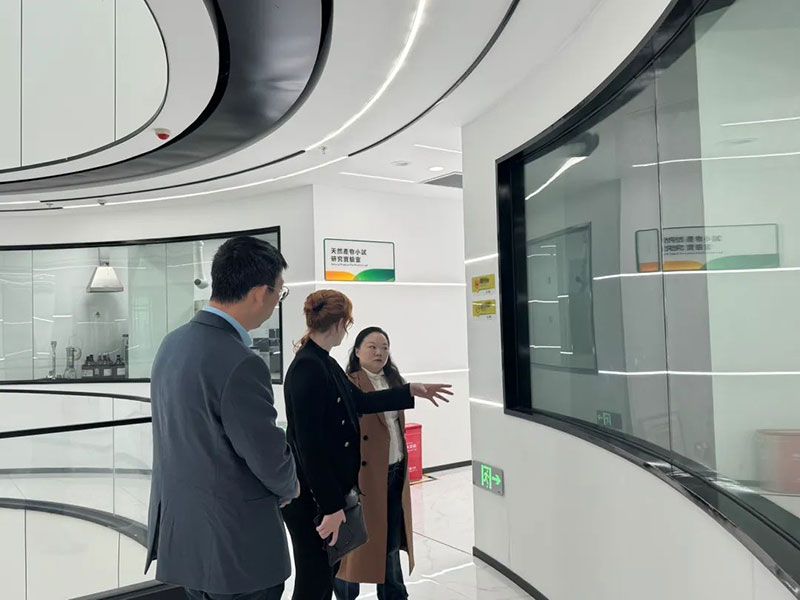 巴西國(guó)家植物保護(hù)產(chǎn)品協(xié)會(huì)專家訪問新朝陽，共探生物農(nóng)業(yè)合作新機(jī)遇